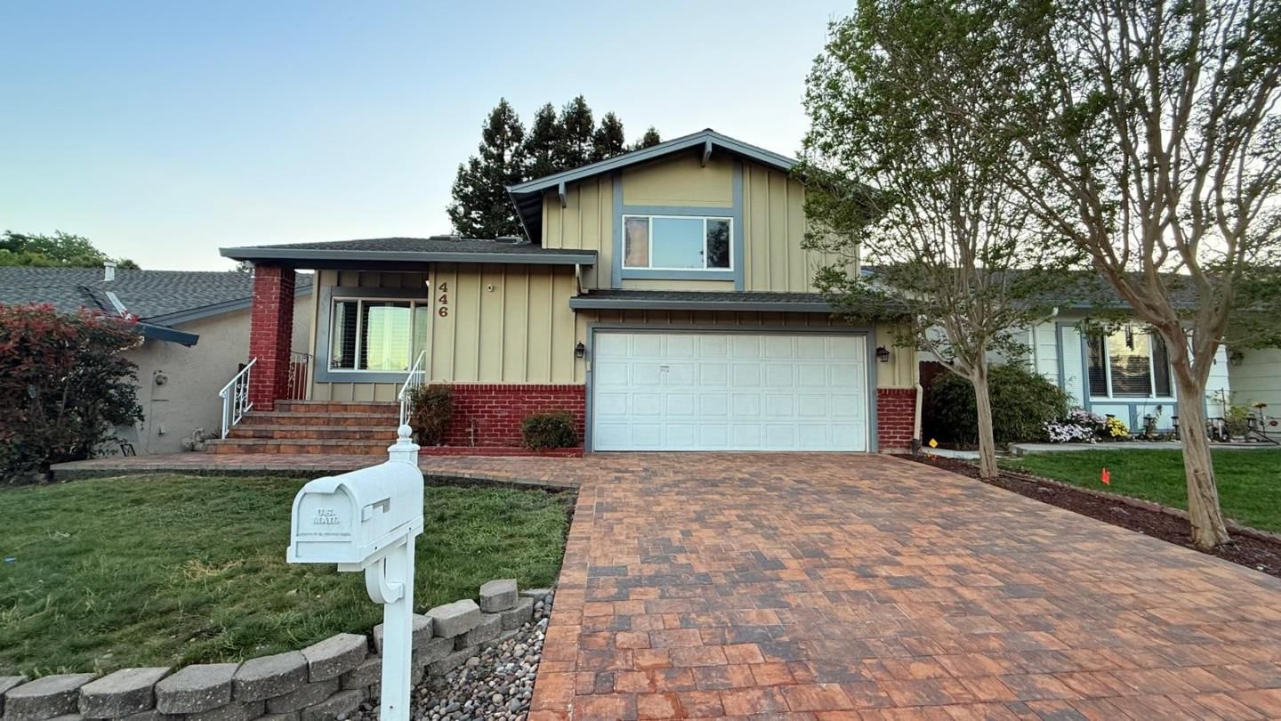 MLS Listing Photo 1