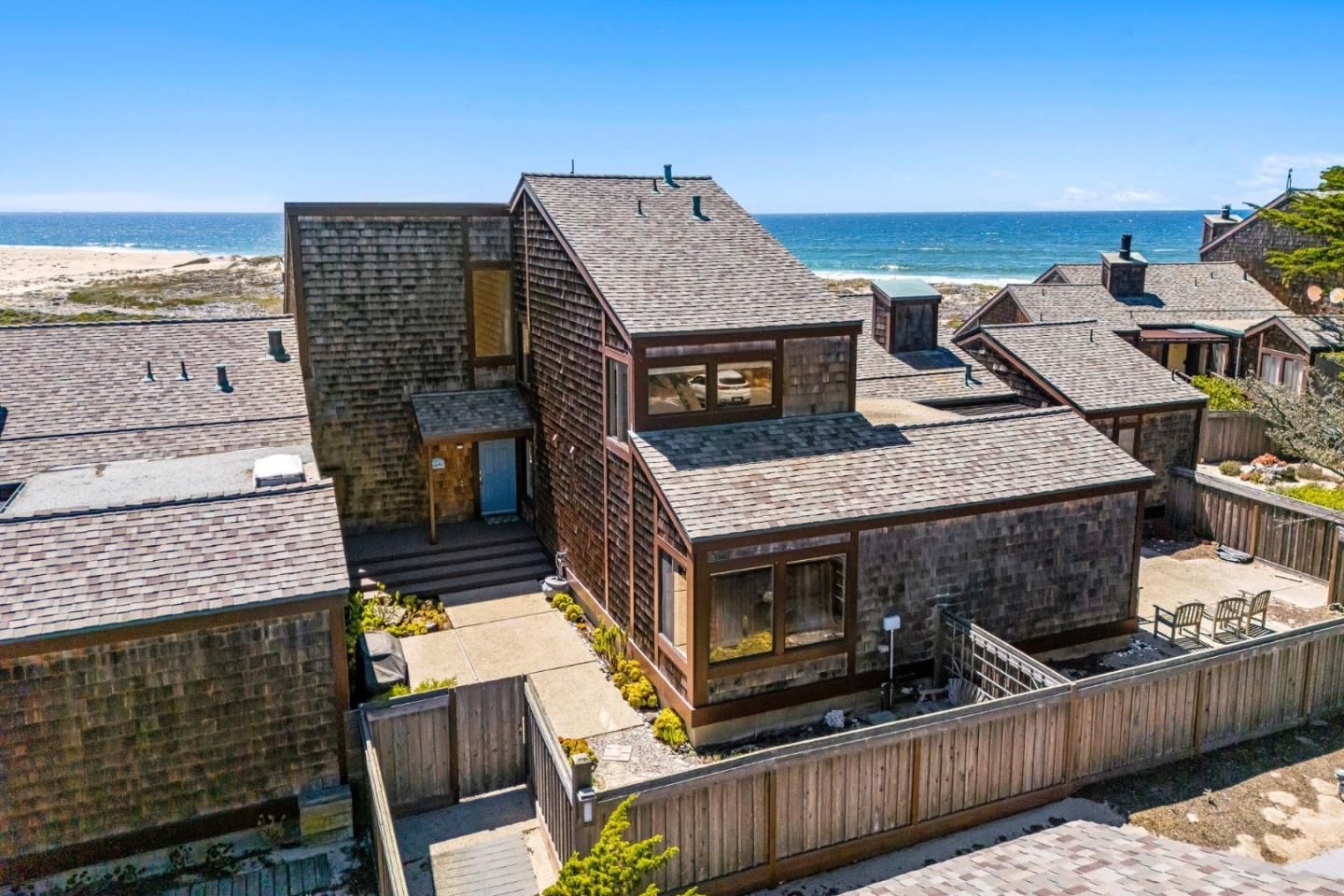 MLS Listing Photo 3