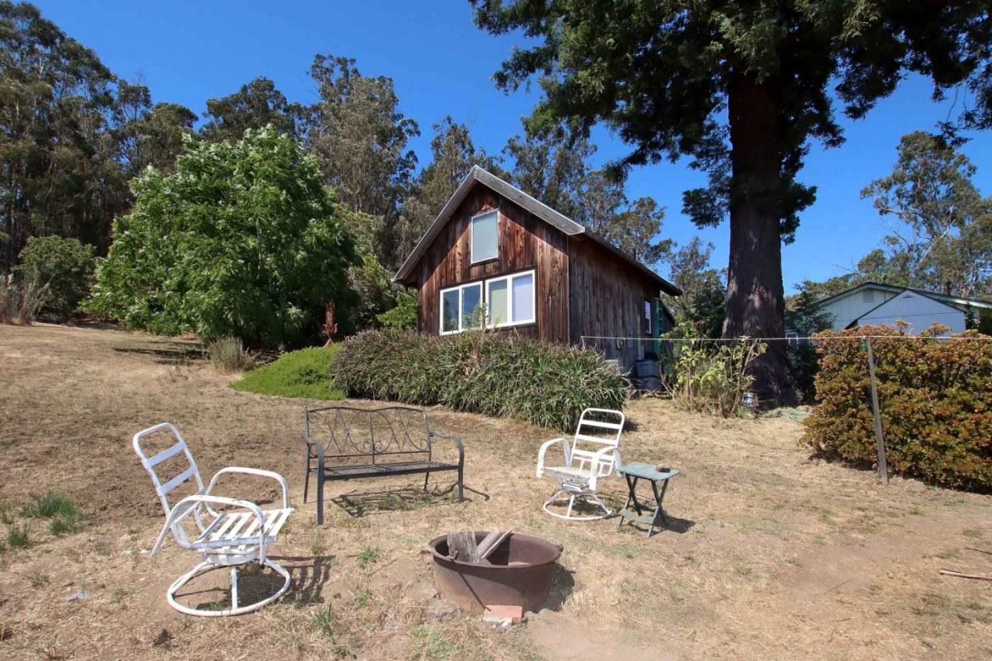 MLS Listing Photo 3