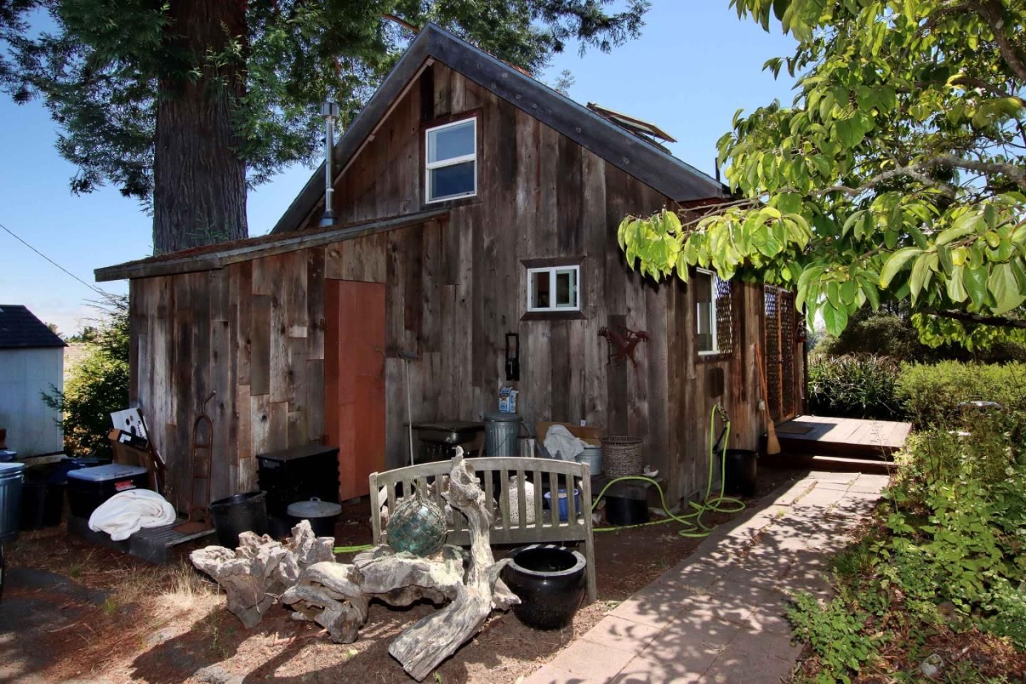 MLS Listing Photo 4