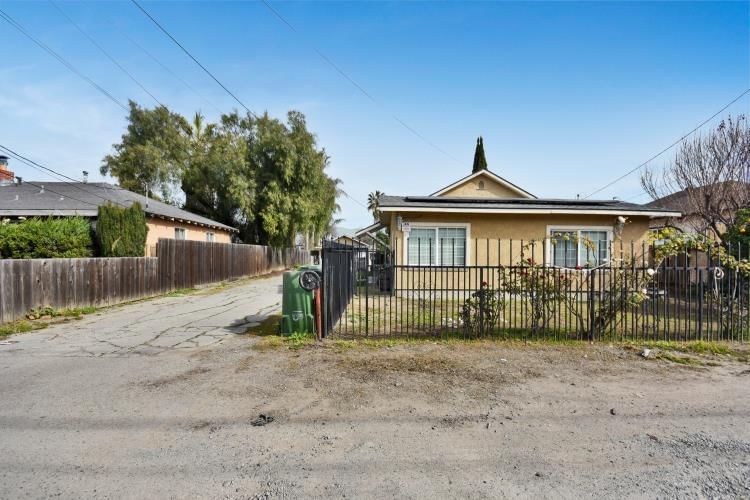 MLS Listing Photo 3