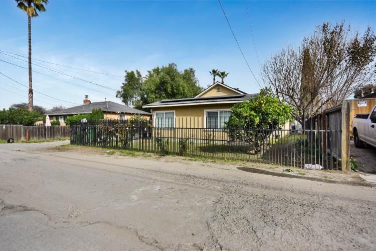 MLS Listing Photo 4