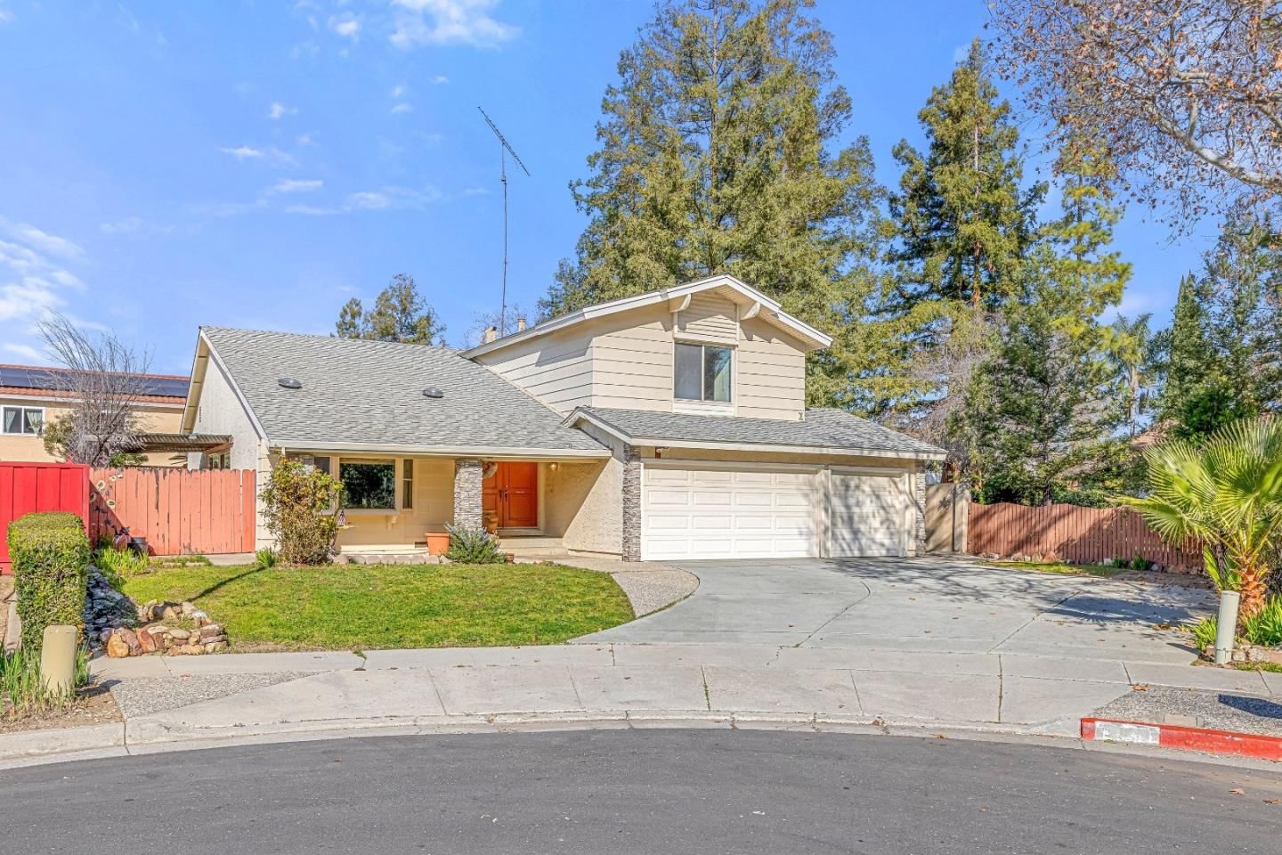 MLS Listing Photo 1