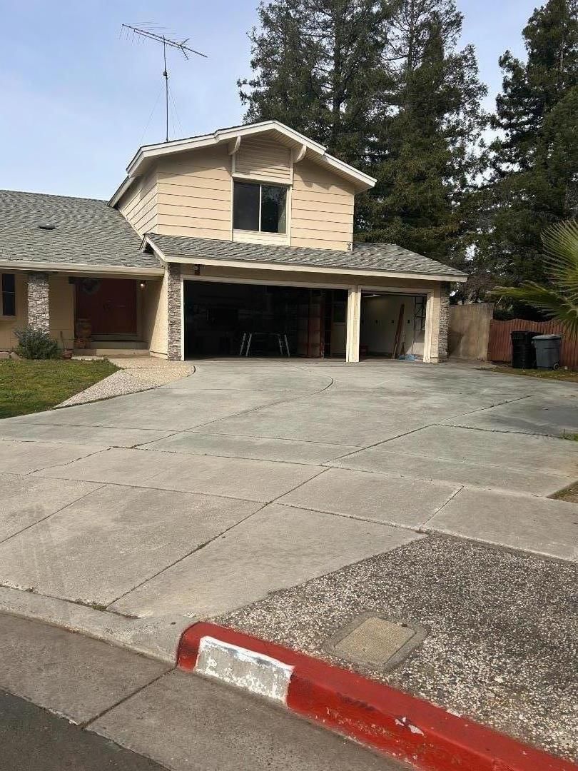 MLS Listing Photo 4
