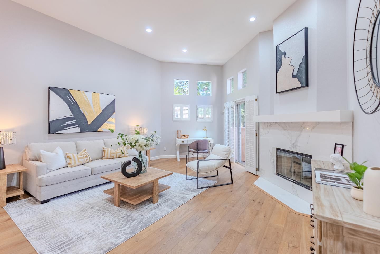 MLS Listing Photo 3