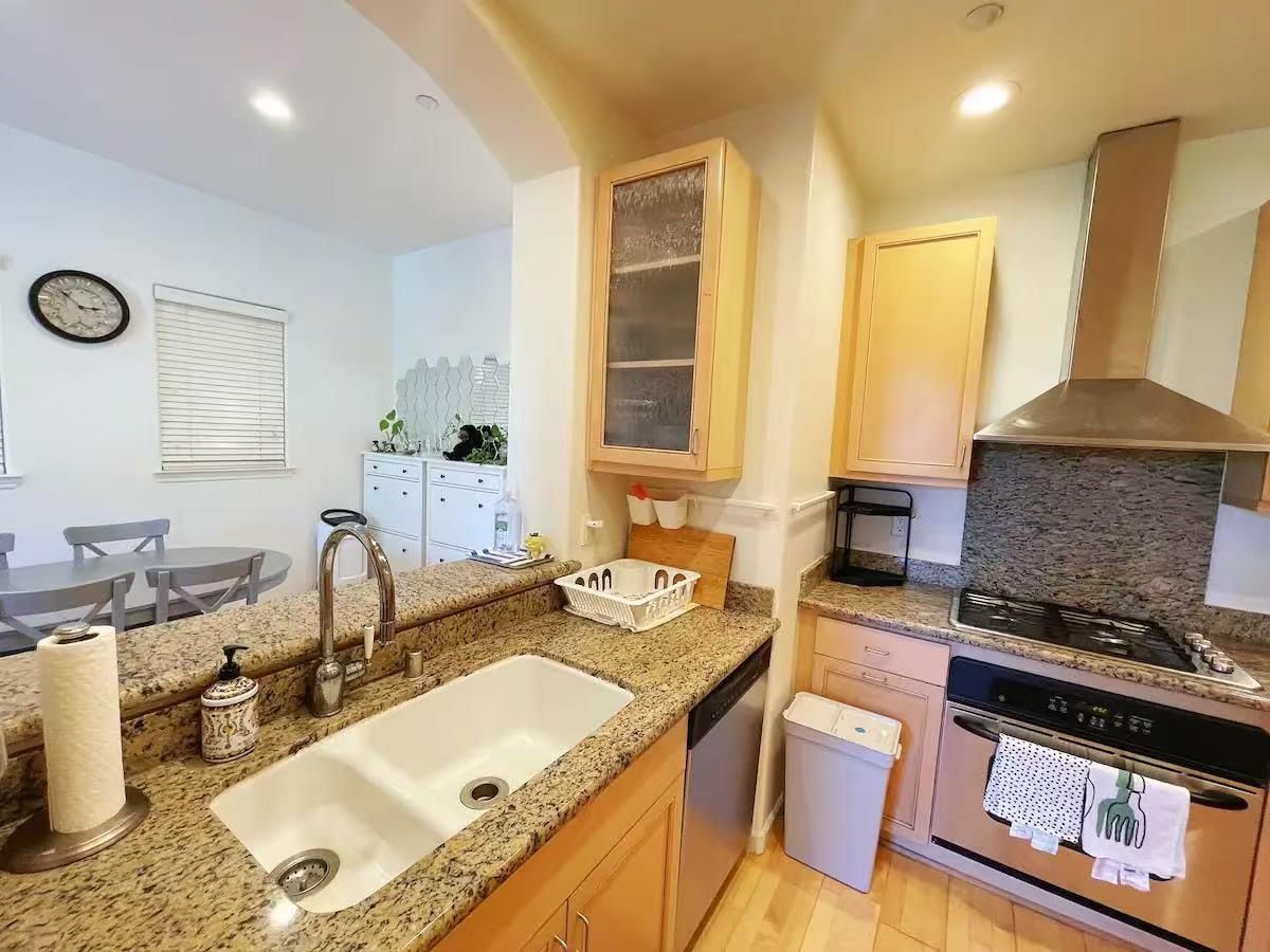 MLS Listing Photo 4