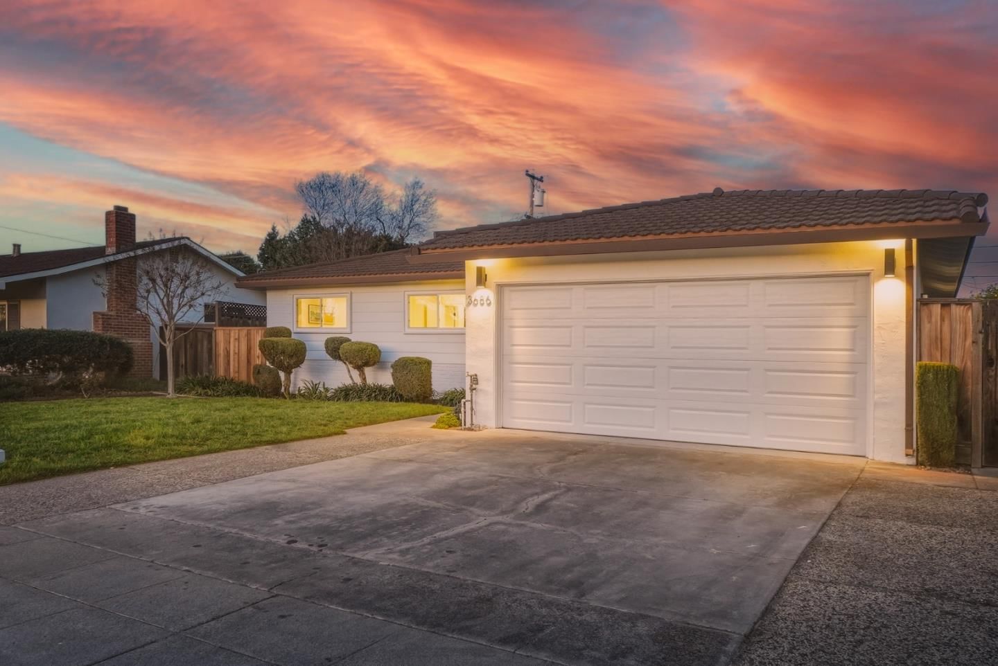 MLS Listing Photo 2