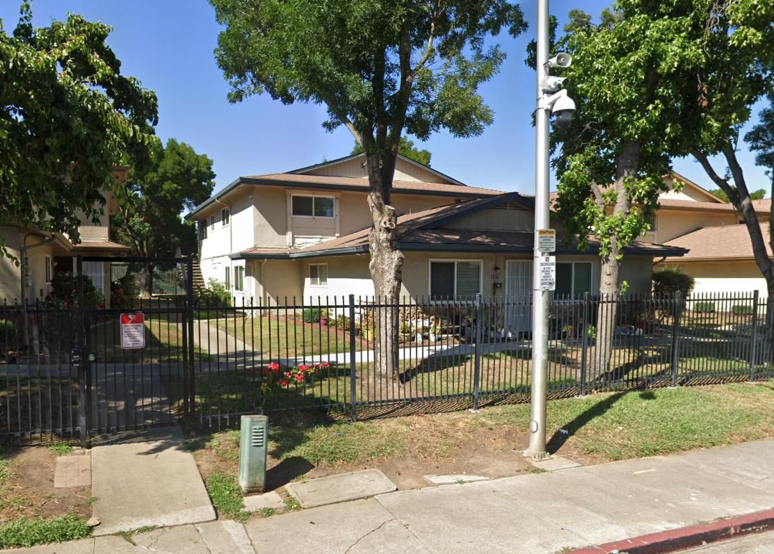 MLS Listing Photo 1