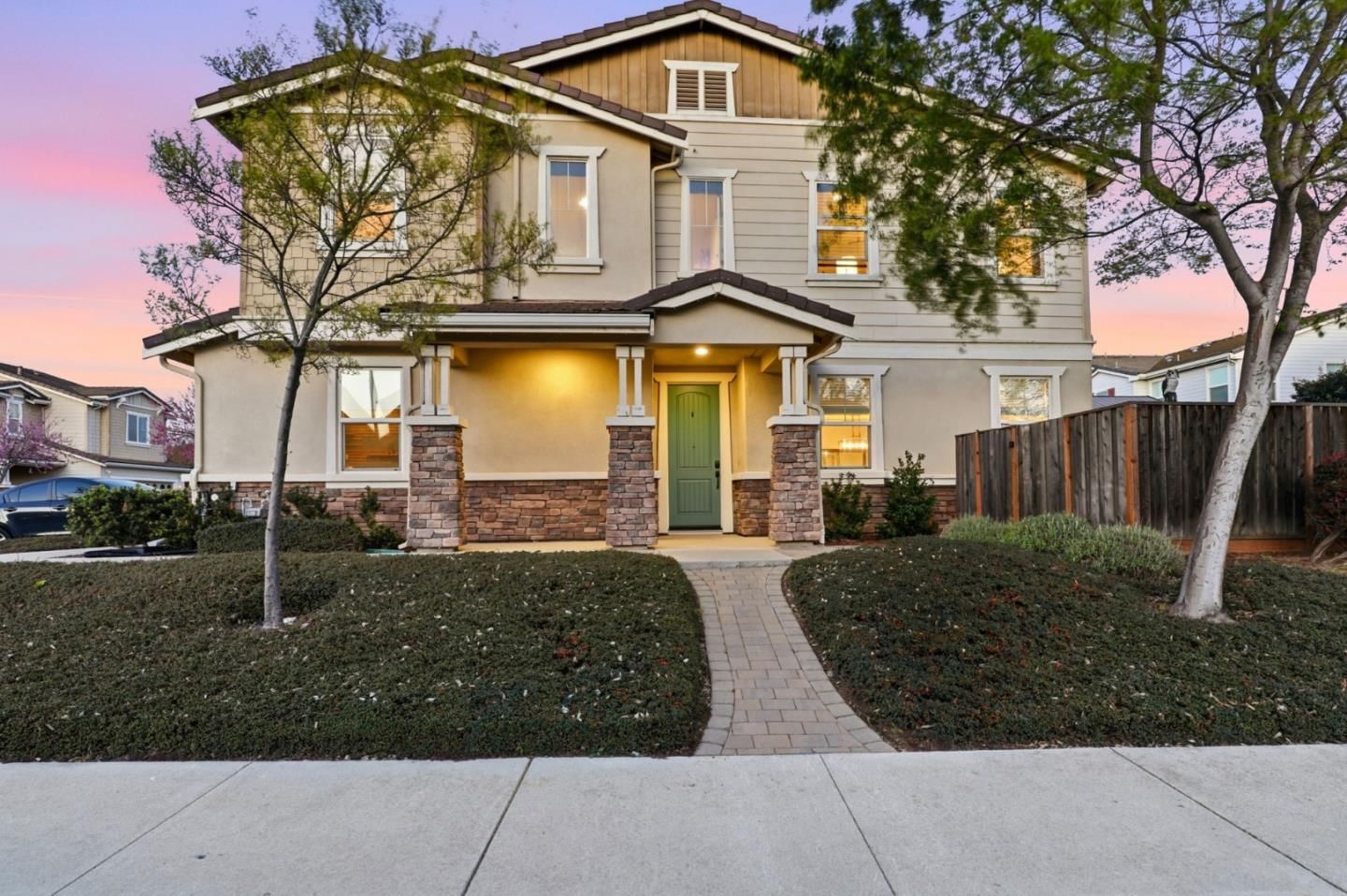 Listing Photo 1