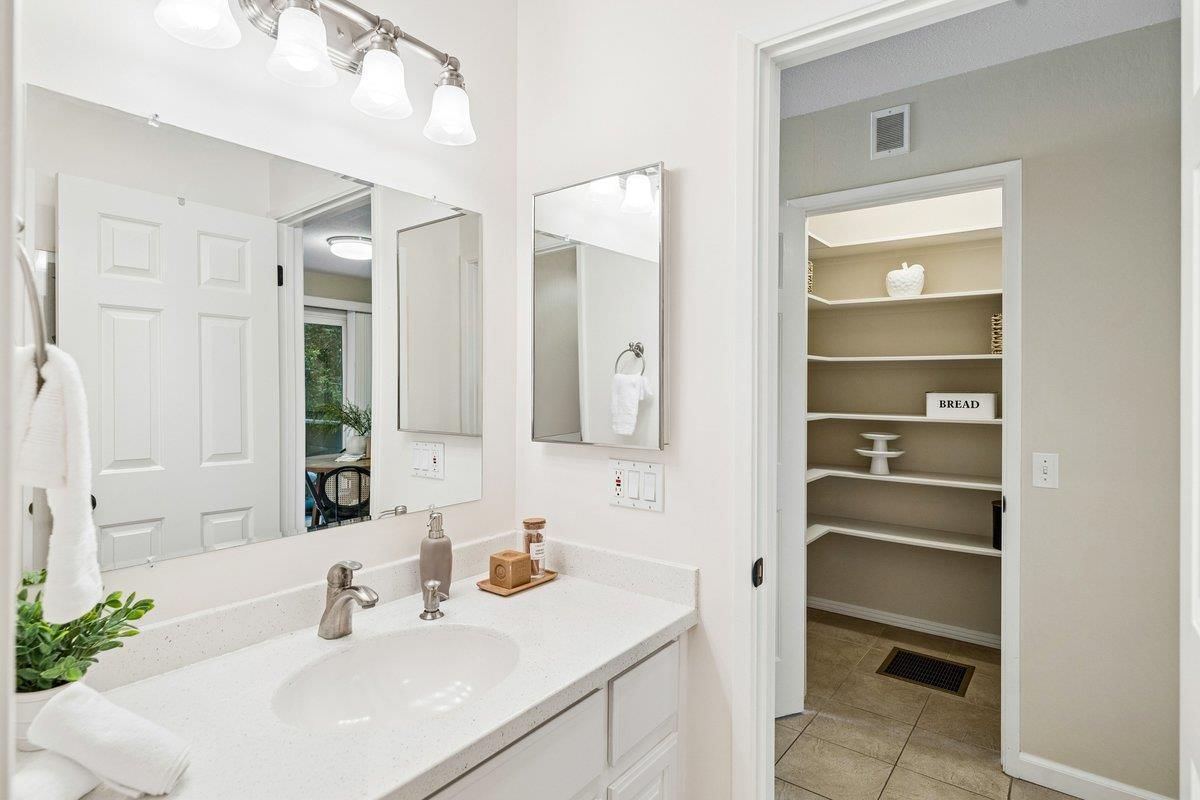 MLS Listing Photo 3