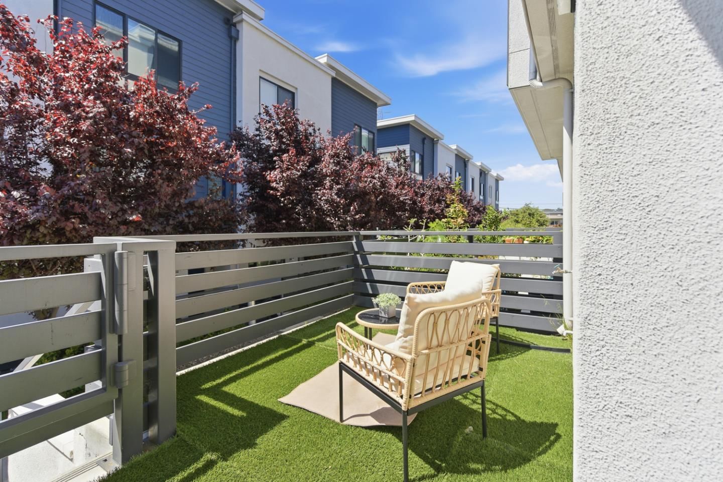 MLS Listing Photo 4