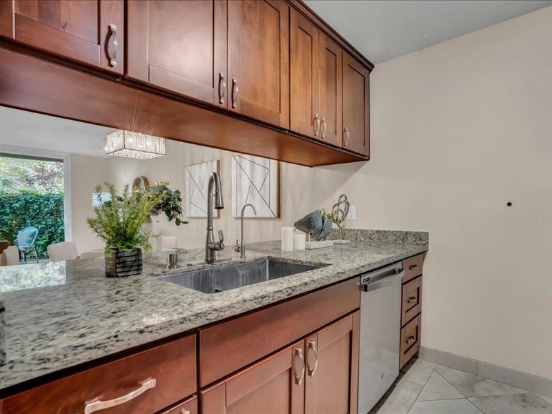 MLS Listing Photo 3