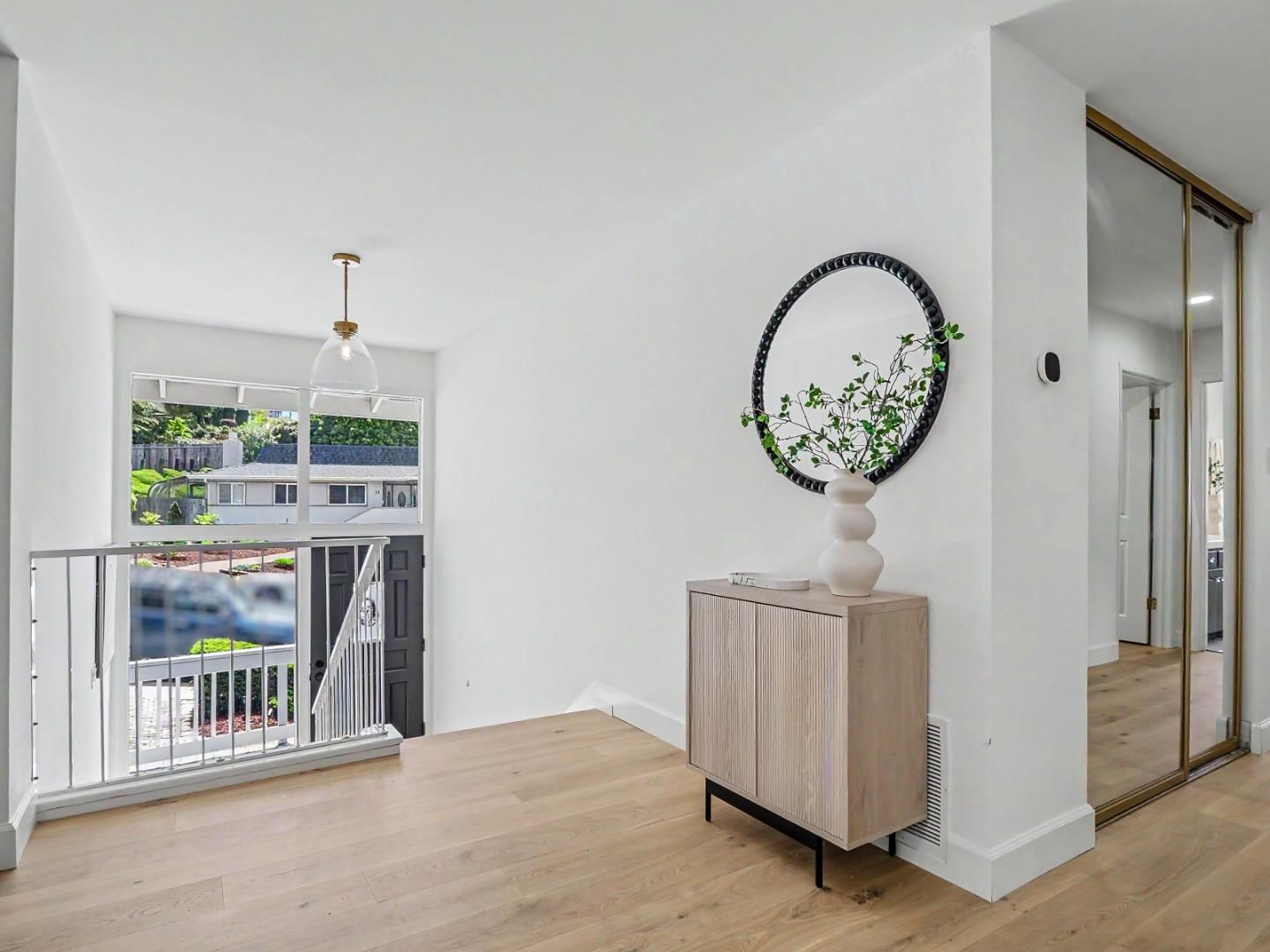 MLS Listing Photo 4