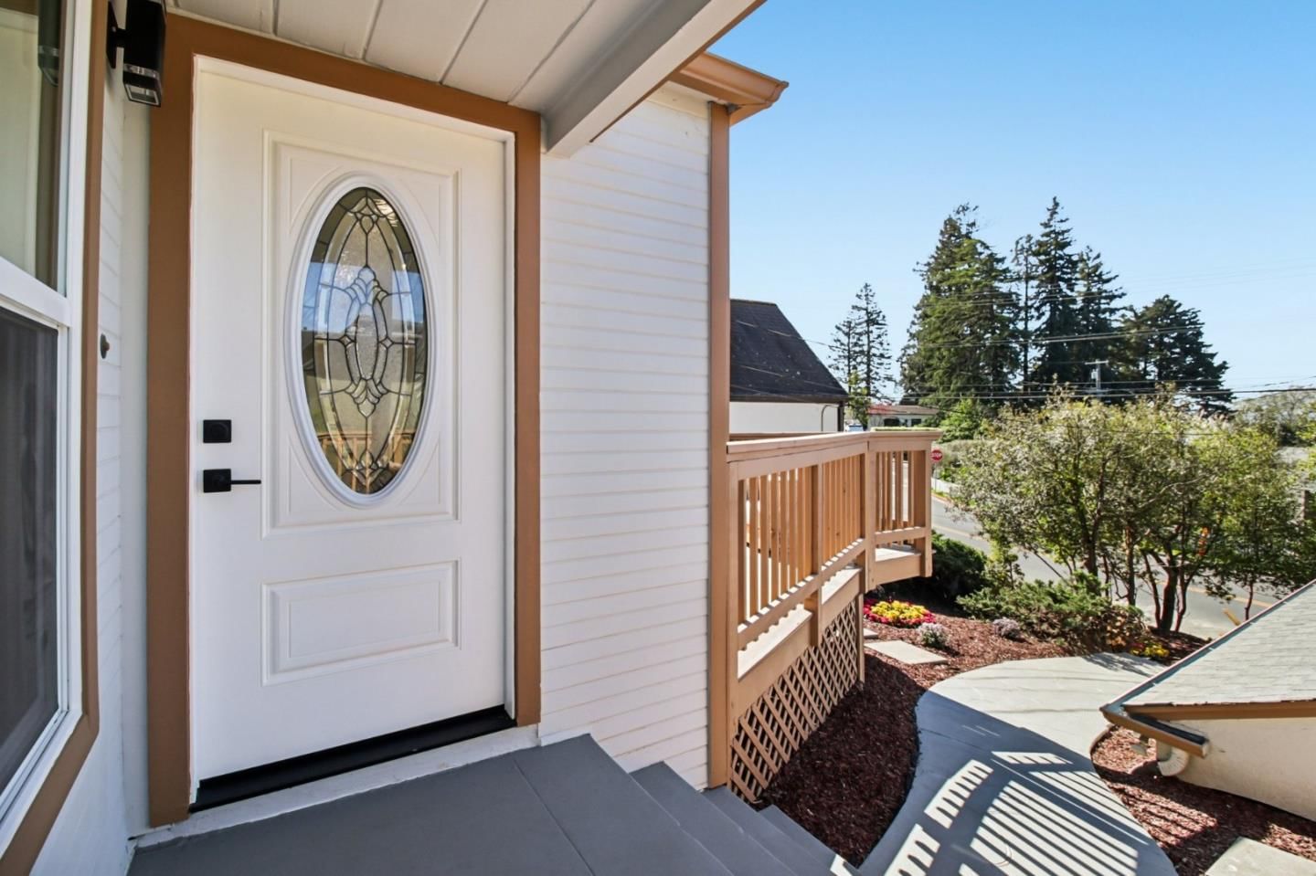 MLS Listing Photo 3