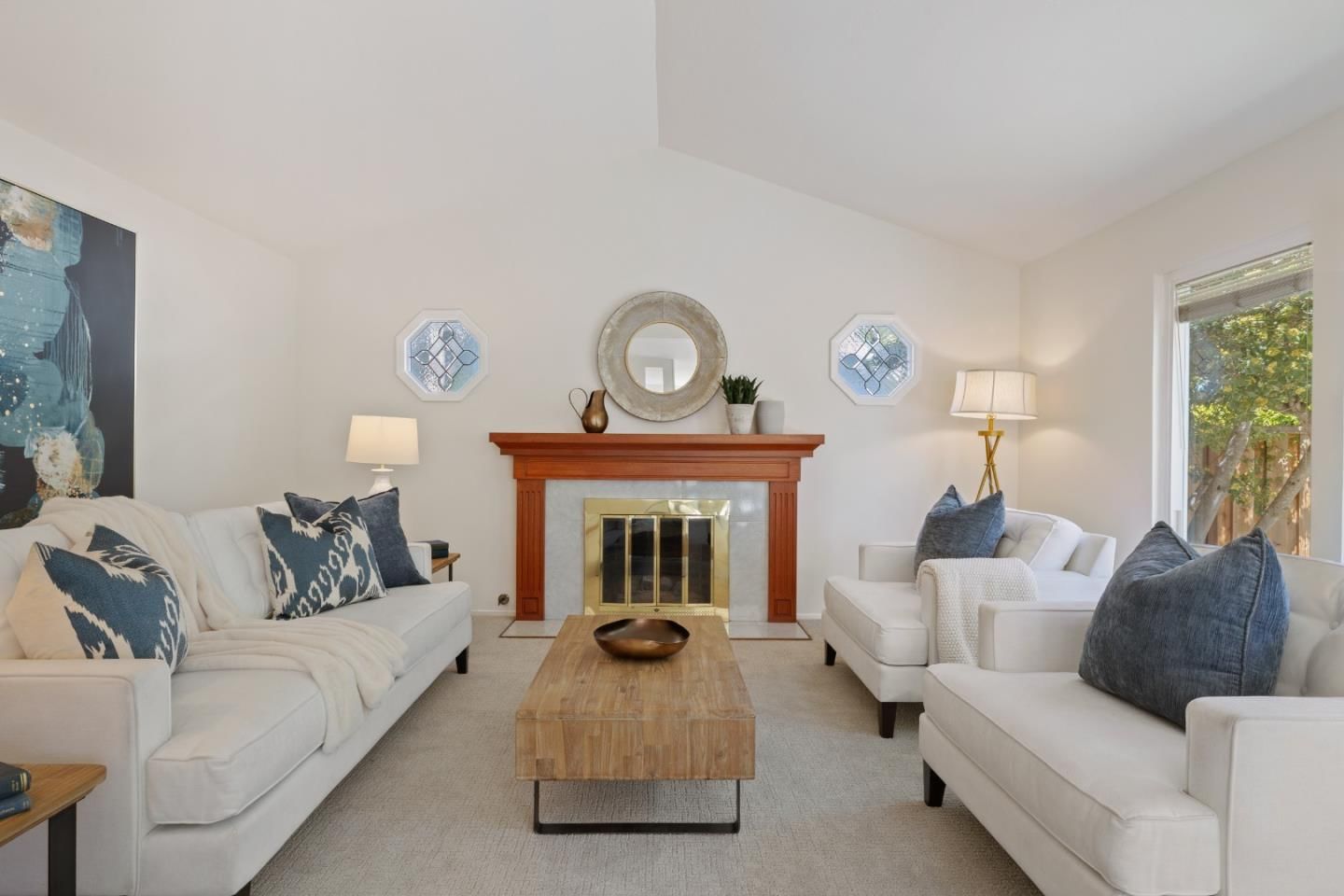 MLS Listing Photo 4