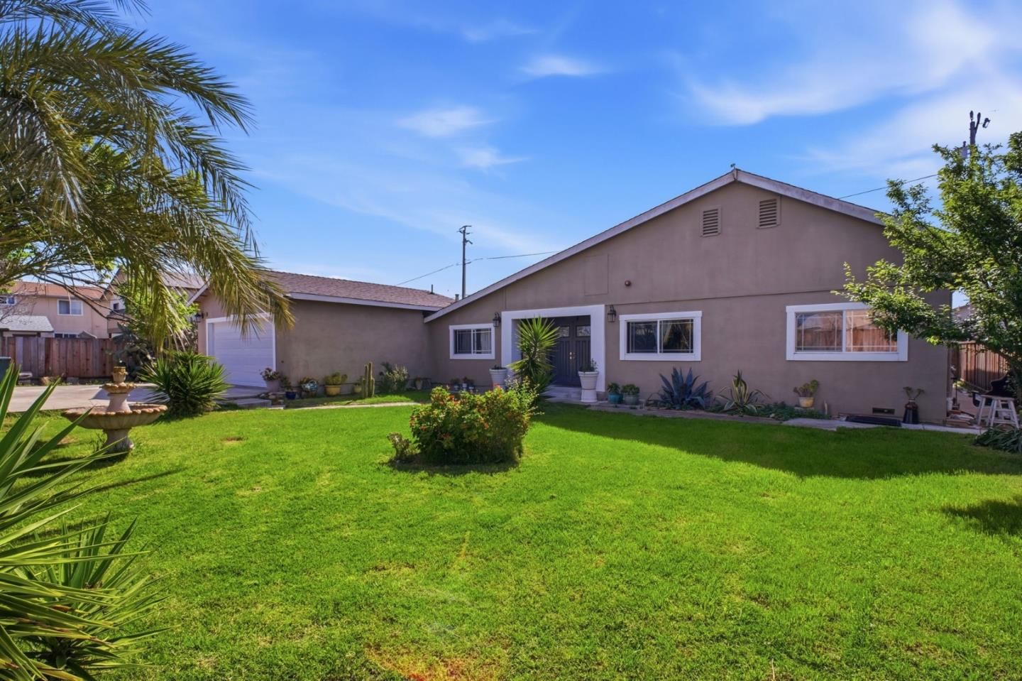 MLS Listing Photo 3