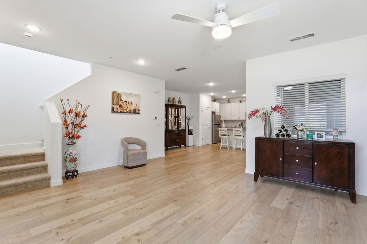 MLS Listing Photo 2