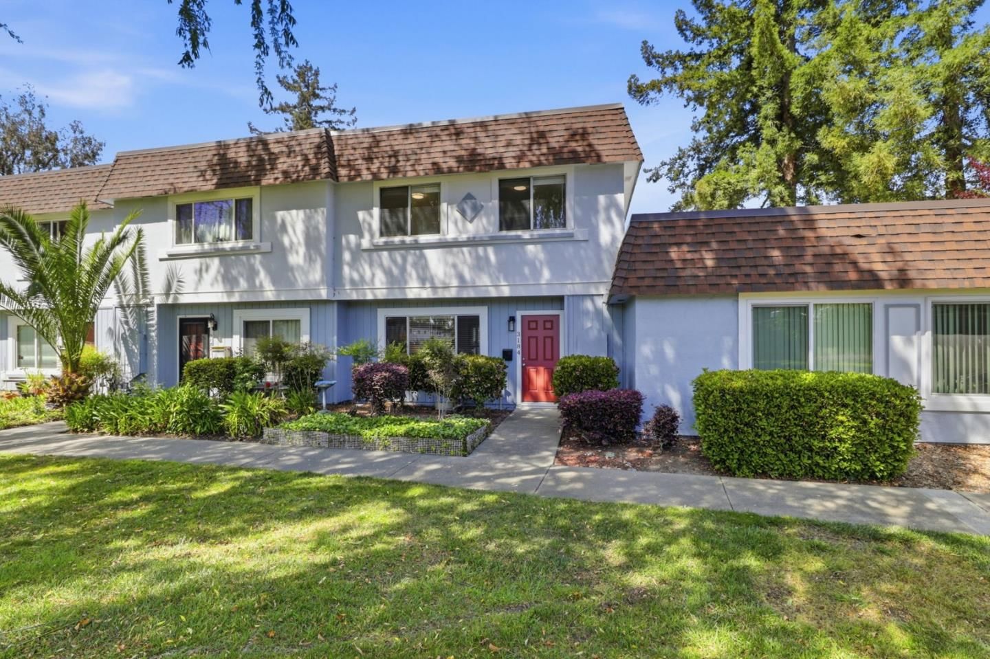 MLS Listing Photo 1