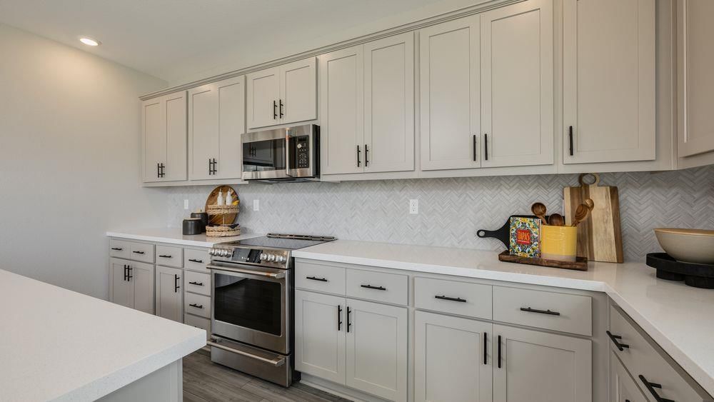 MLS Listing Photo 3