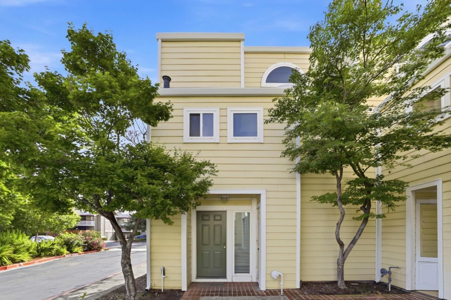 MLS Listing Photo 1