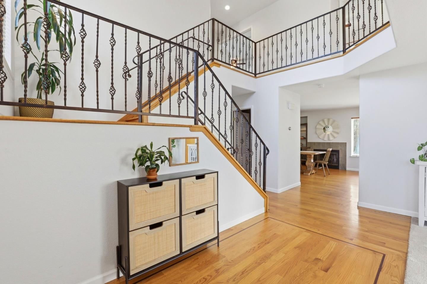 MLS Listing Photo 3