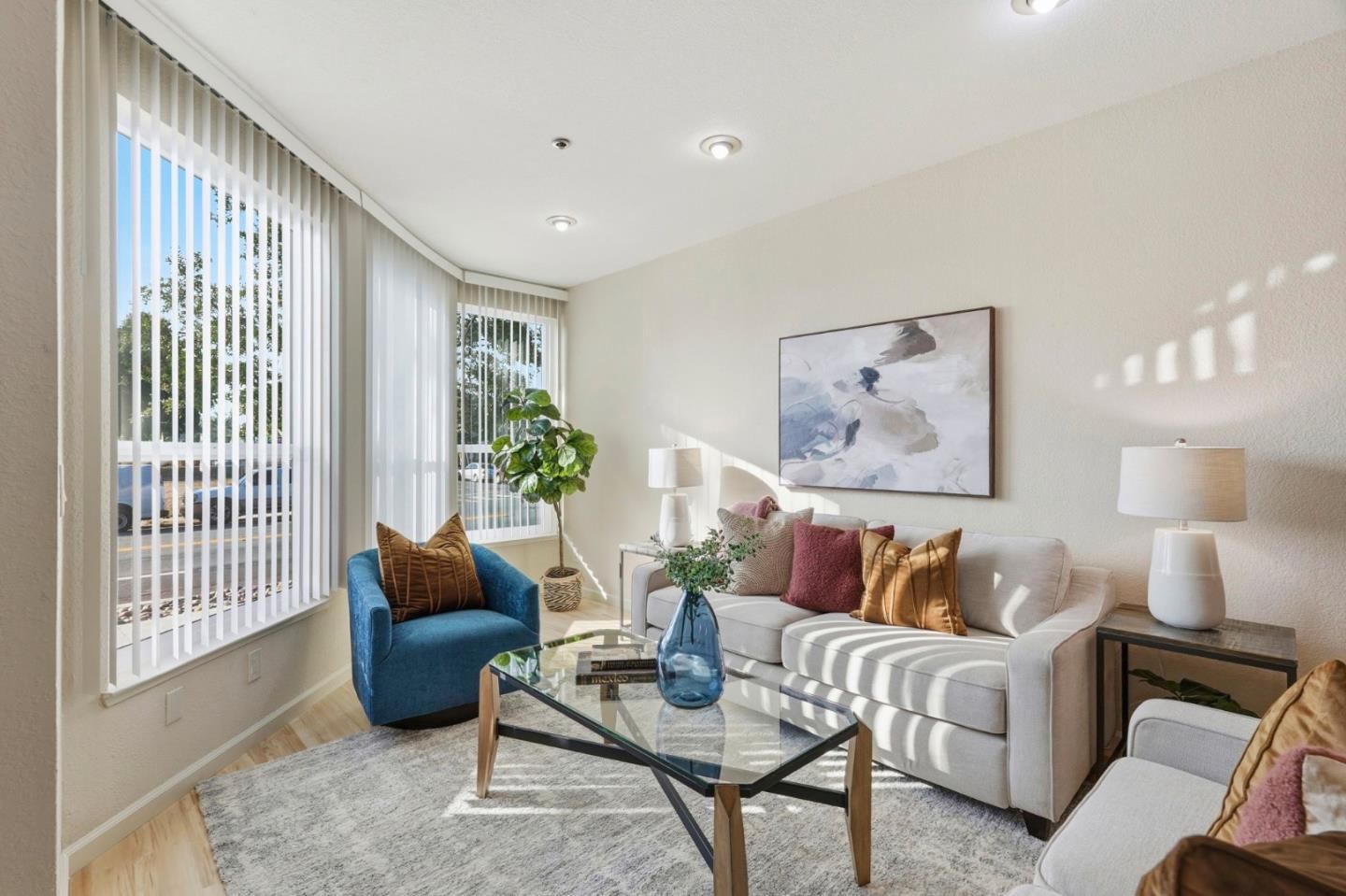 MLS Listing Photo 3