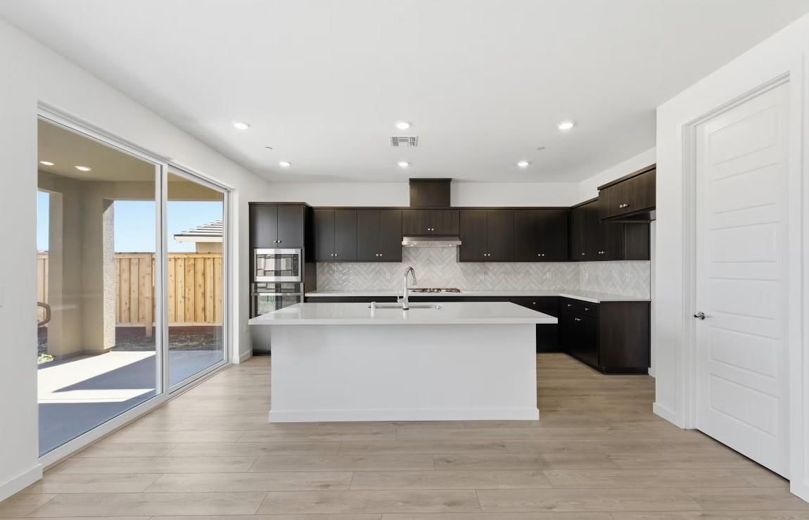 MLS Listing Photo 4