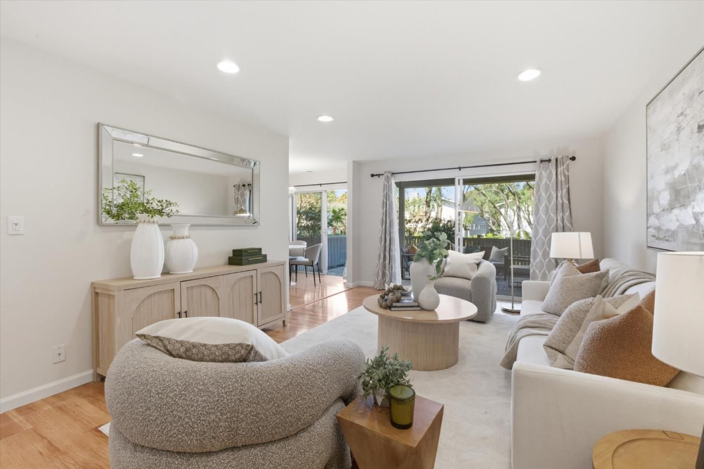 MLS Listing Photo 3