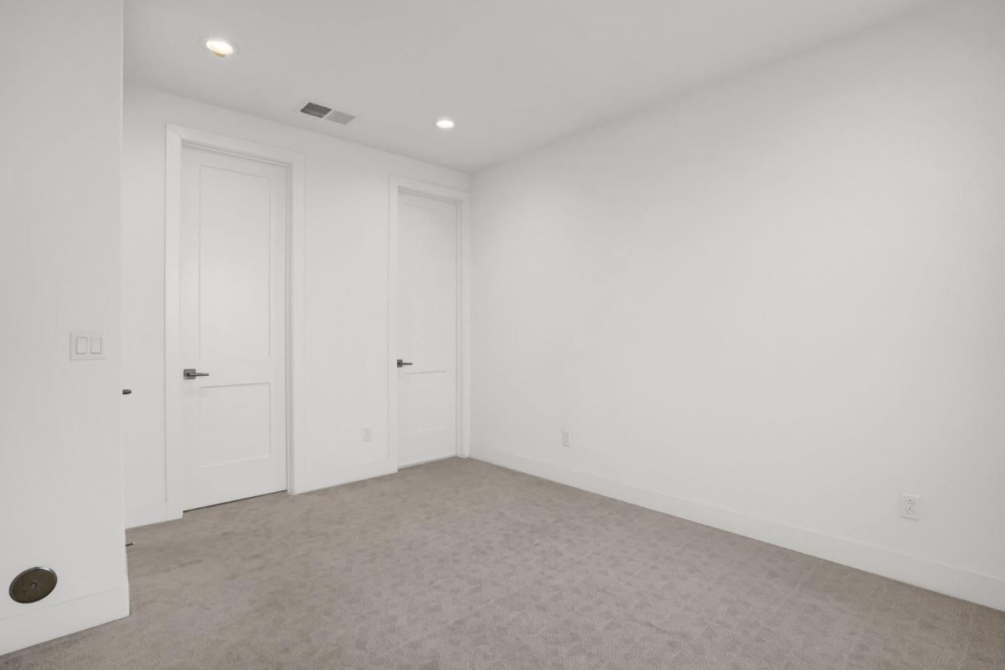 MLS Listing Photo 3
