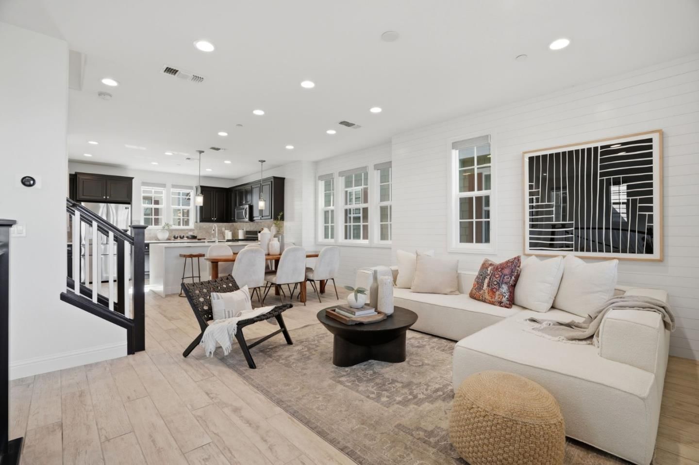 MLS Listing Photo 2