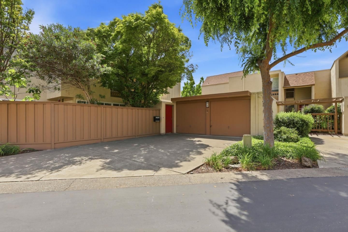 MLS Listing Photo 1
