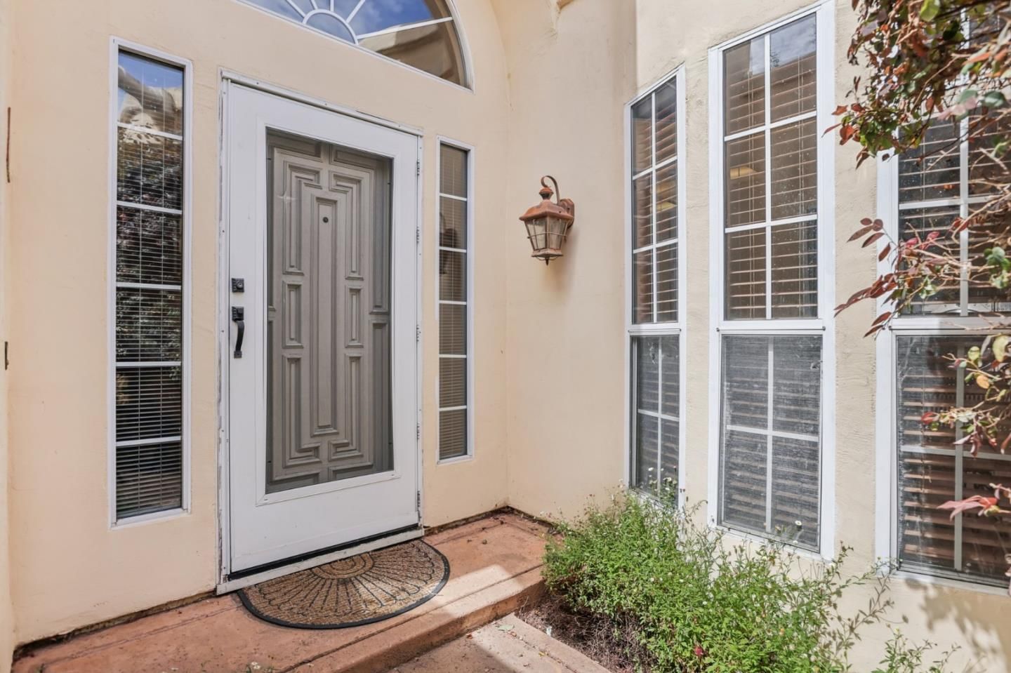 MLS Listing Photo 3