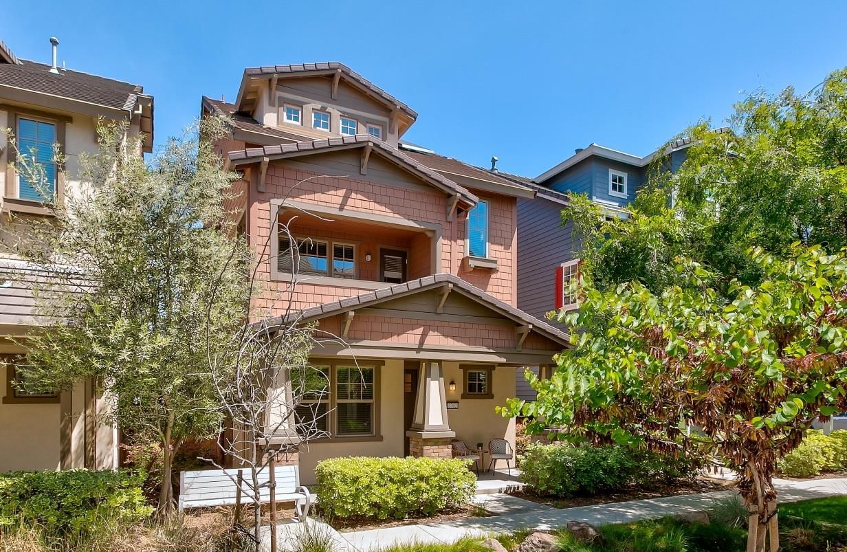 MLS Listing Photo 2