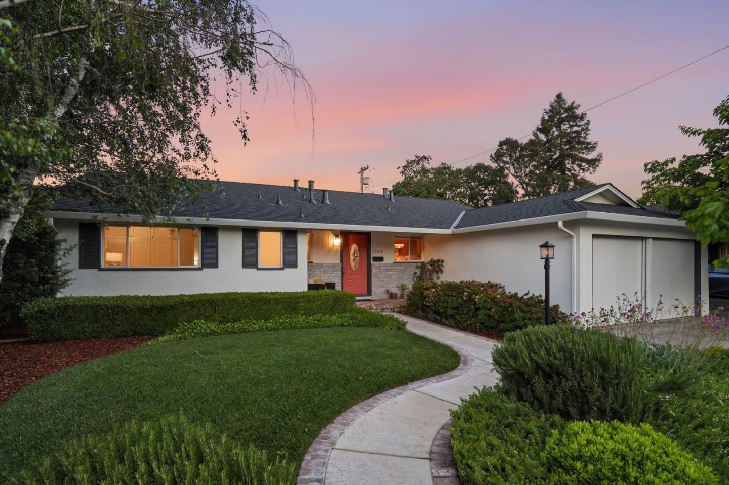 MLS Listing Photo 1