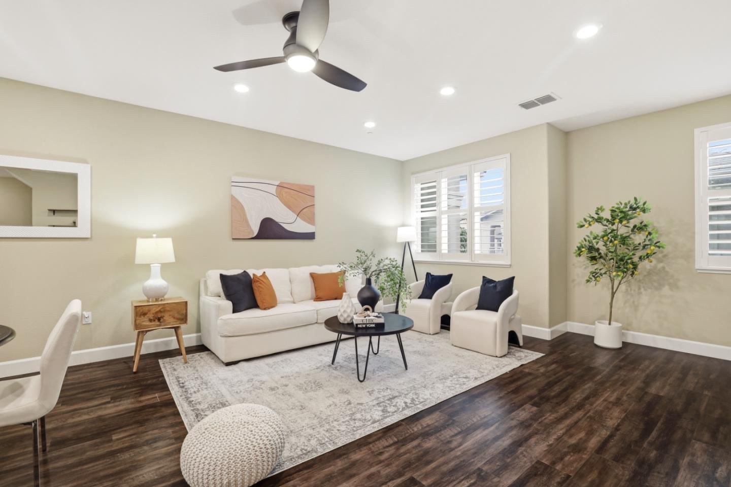 MLS Listing Photo 4