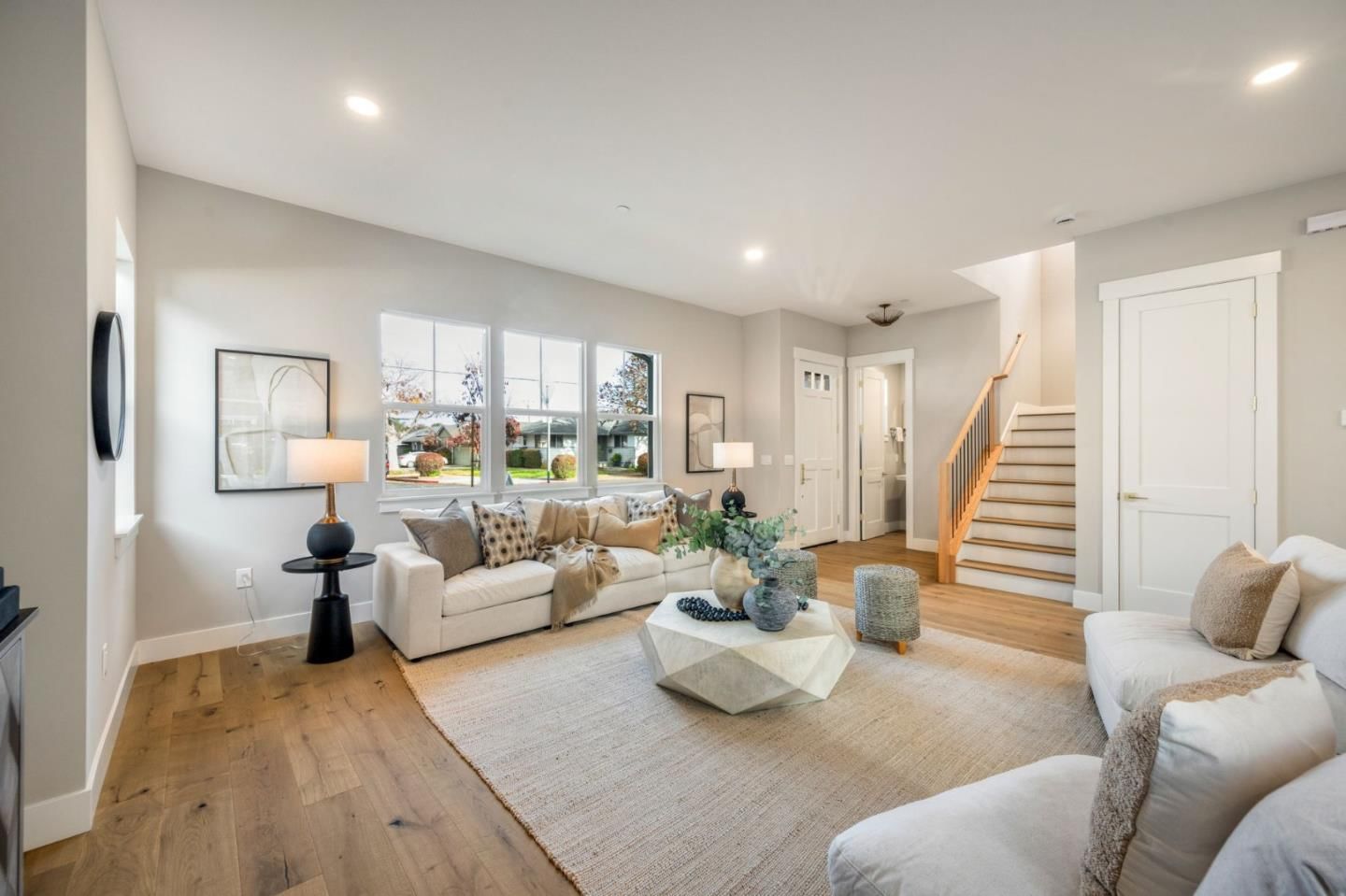Vivi Place