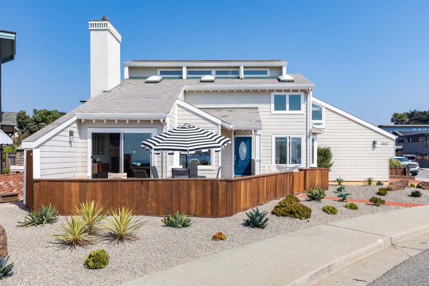 MLS Listing Photo 1