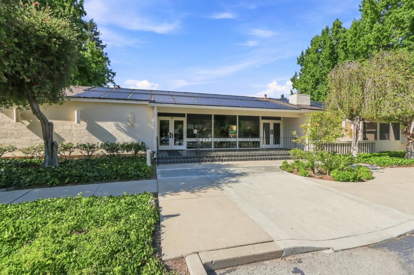 MLS Listing Photo 3