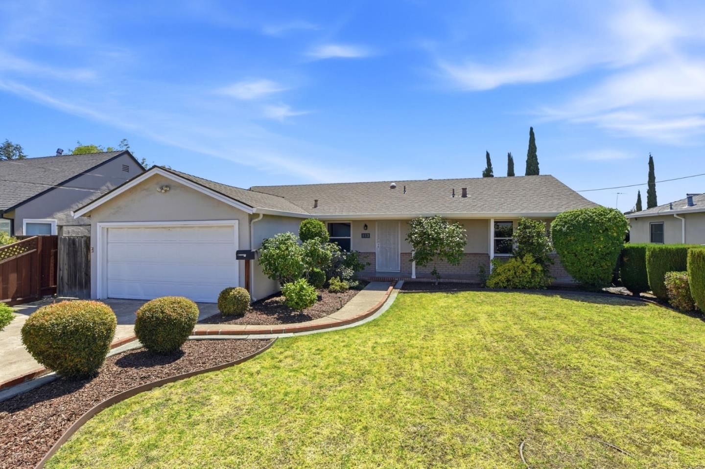 MLS Listing Photo 1