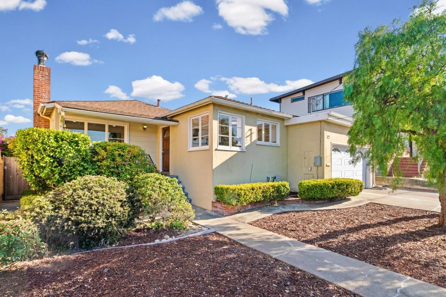 MLS Listing Photo 3