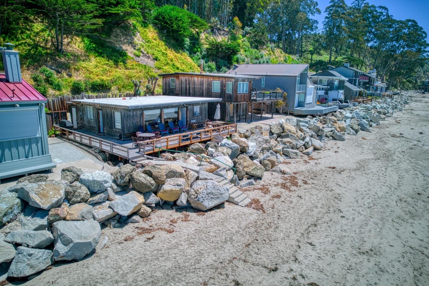 Potbelly Beach