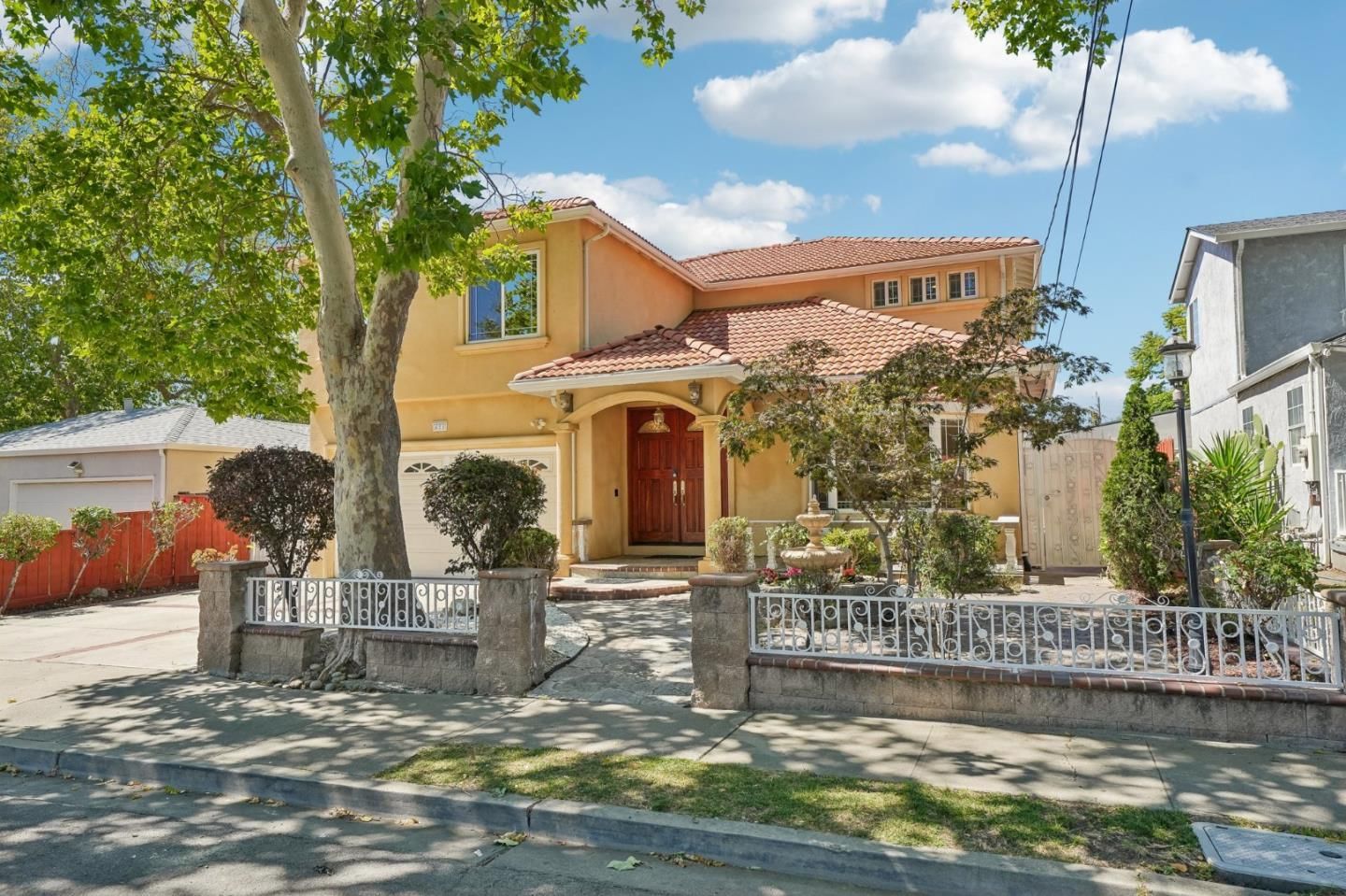 MLS Listing Photo 4
