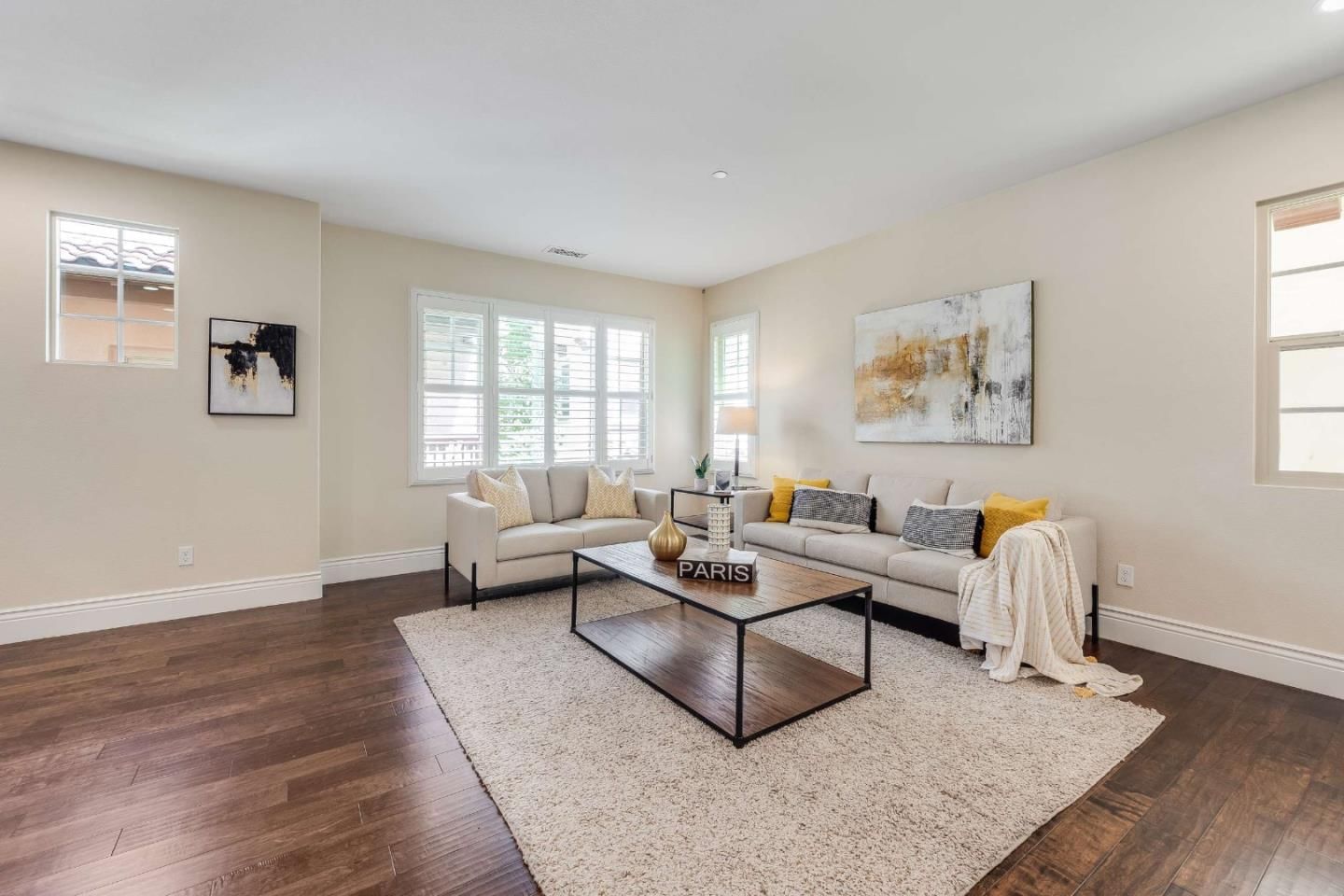 MLS Listing Photo 4