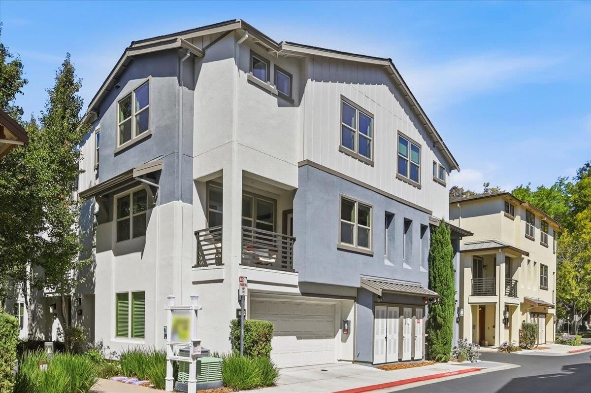 MLS Listing Photo 2