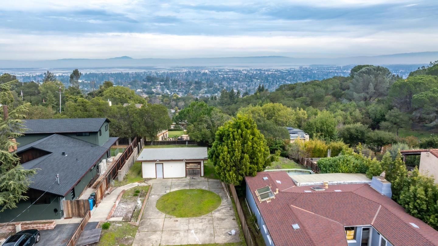 OAK KNOLL
