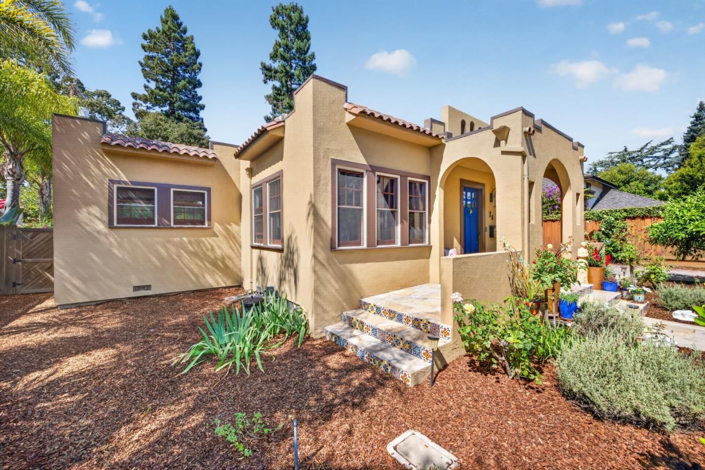 MLS Listing Photo 3