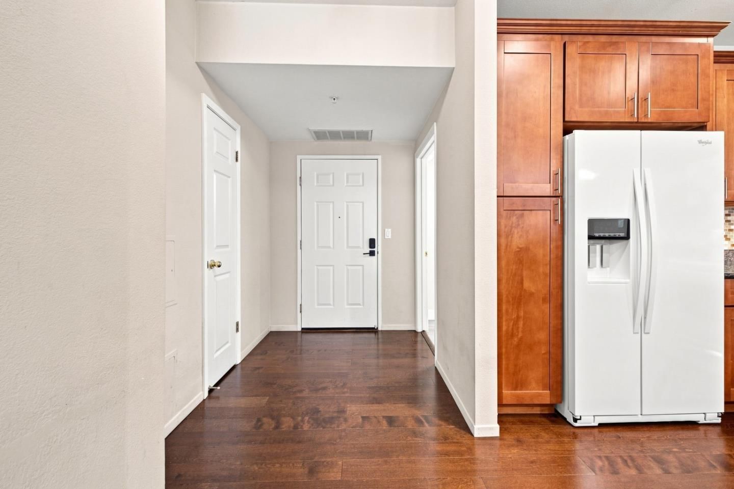 MLS Listing Photo 4