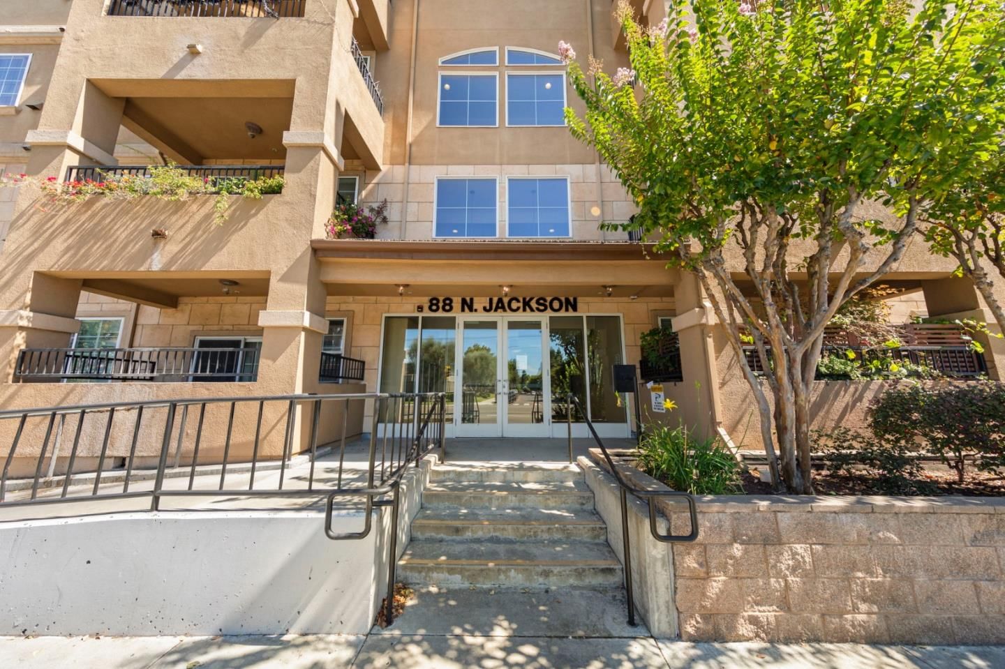 MLS Listing Photo 1