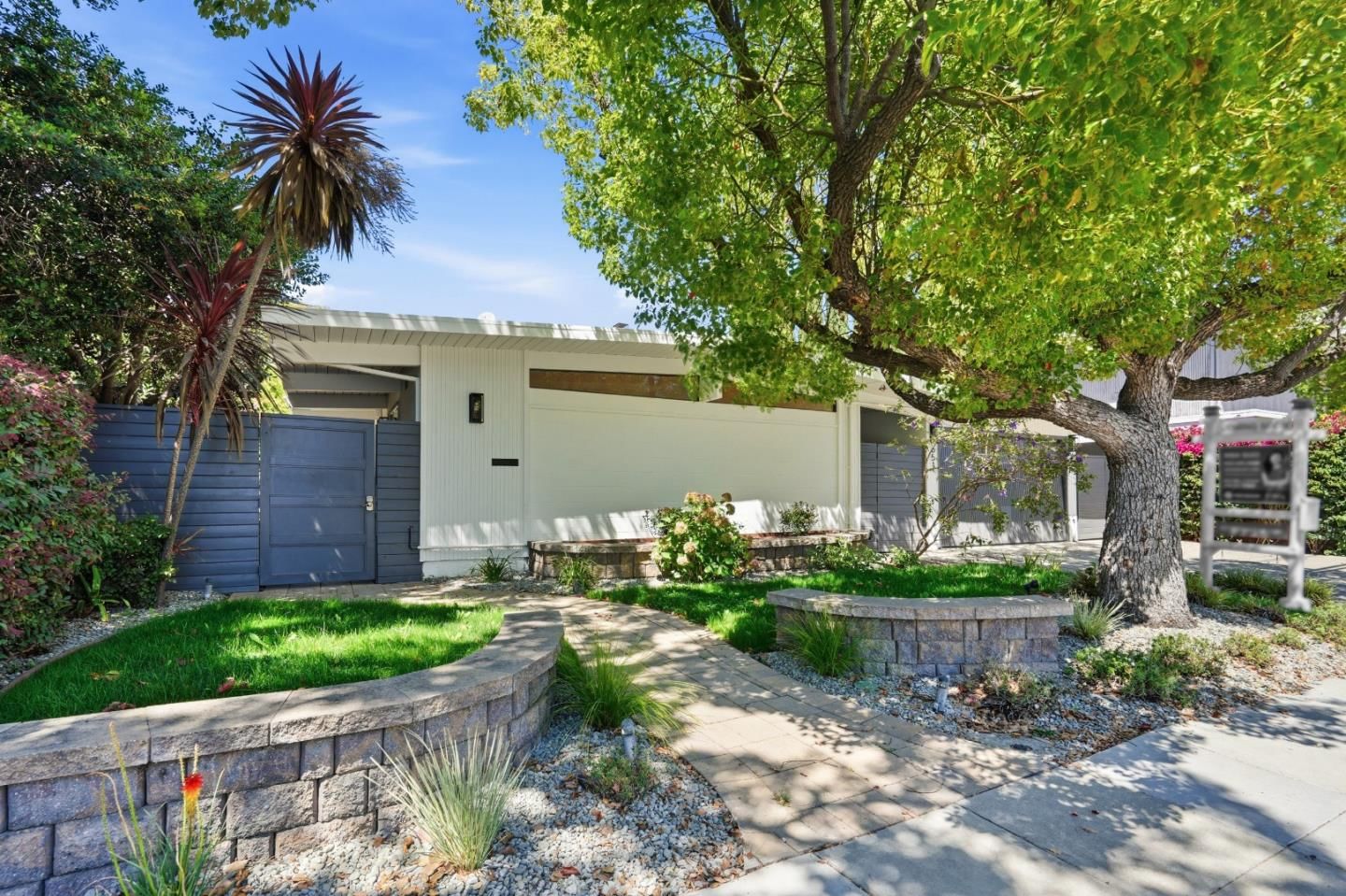MLS Listing Photo 2