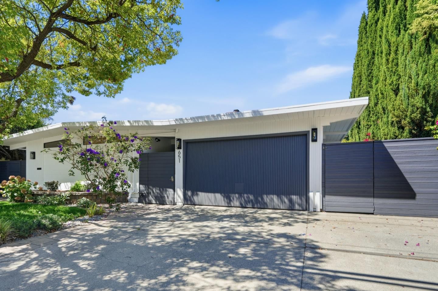 MLS Listing Photo 3